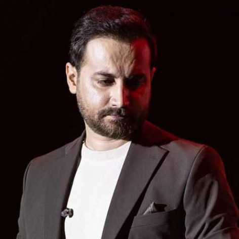 دانلود آهنگ ایستادی تا به مردنم راضی بشم