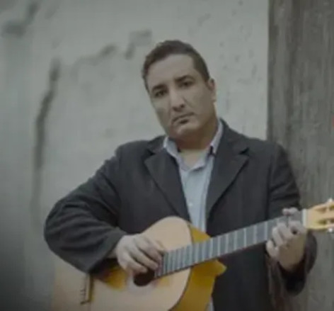 دانلود آهنگ شب تولد احمد فراهانی همراه با متن دانلود آهنگ شب تولد احمد فراهانی همراه با متن