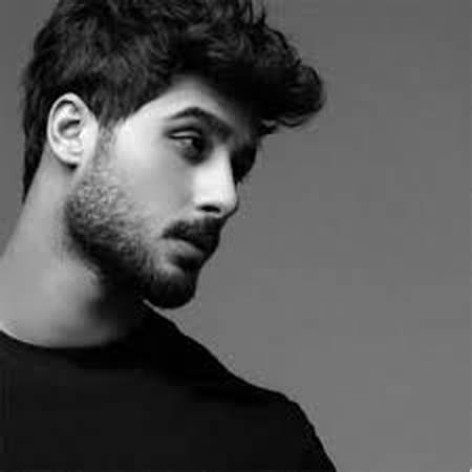 دانلود آهنگ اگه ببازم دل بهت اگه تو دور شی تنگ میشه همراه با متن